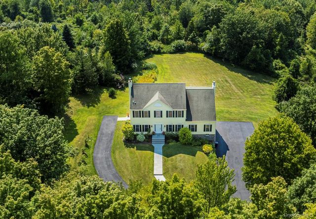 74 Willow Brook Ridge, Clinton Corners, NY 12514