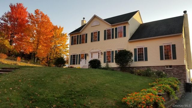 74 Willow Brook Ridge, Clinton Corners, NY 12514