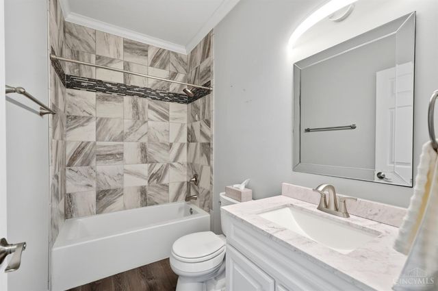 341 Lauryn Meadows Court, Fairfield, OH 45014