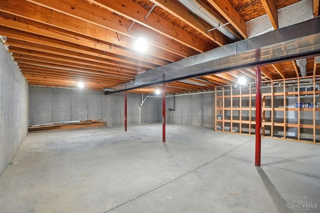 341 Lauryn Meadows Court, Fairfield, OH 45014