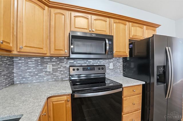 341 Lauryn Meadows Court, Fairfield, OH 45014