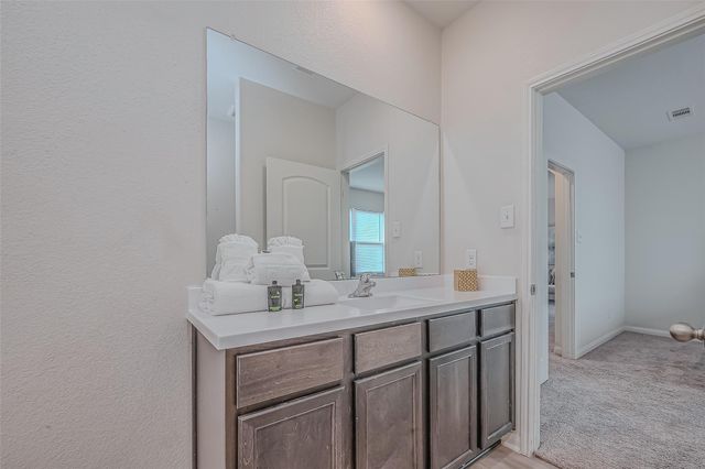 212 Elm Patch Drive, Katy, TX 77493