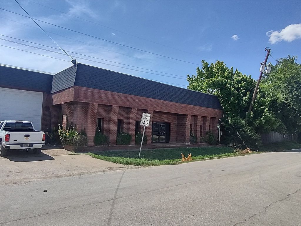 2119 Quincy Street, Dallas, TX 75212