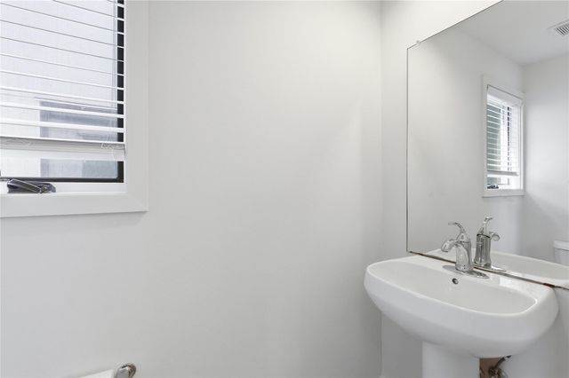 1702 S Lamar BLVD 12, Austin, TX 78704