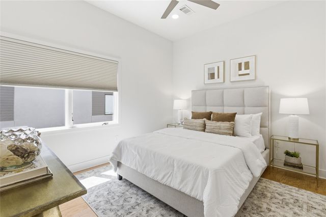 1702 S Lamar BLVD 12, Austin, TX 78704