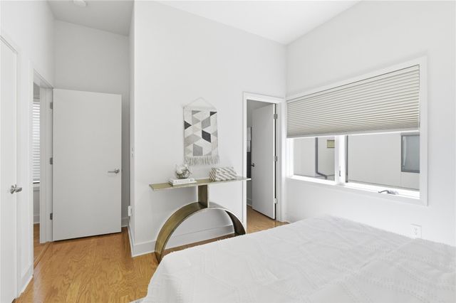 1702 S Lamar BLVD 12, Austin, TX 78704