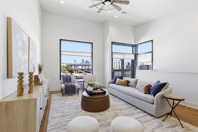 1702 S Lamar BLVD 12, Austin, TX 78704