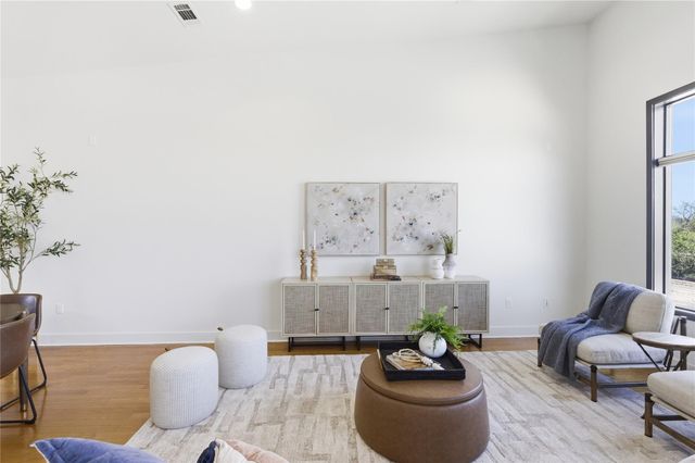 1702 S Lamar BLVD 12, Austin, TX 78704