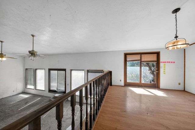 4 Barranquenos, Santa Fe, NM 87506