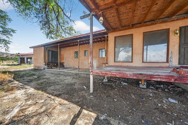 4 Barranquenos, Santa Fe, NM 87506