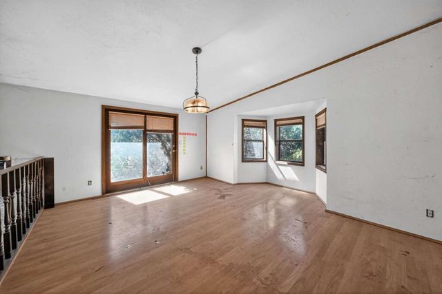 4 Barranquenos, Santa Fe, NM 87506