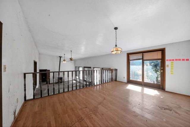 4 Barranquenos, Santa Fe, NM 87506