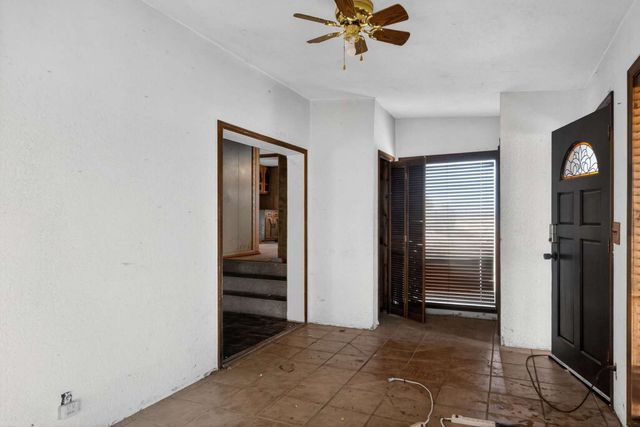 4 Barranquenos, Santa Fe, NM 87506