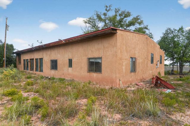 4 Barranquenos, Santa Fe, NM 87506