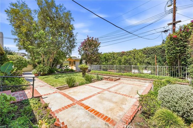 1613 Dorothy Lane, Fullerton, CA 92831