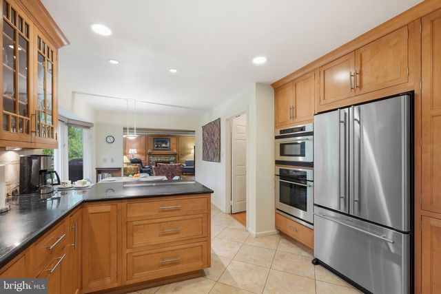 9437 REACH RD, Potomac, MD 20854