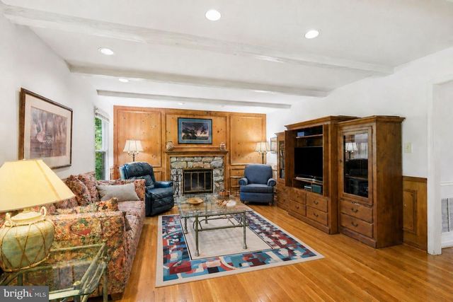 9437 REACH RD, Potomac, MD 20854