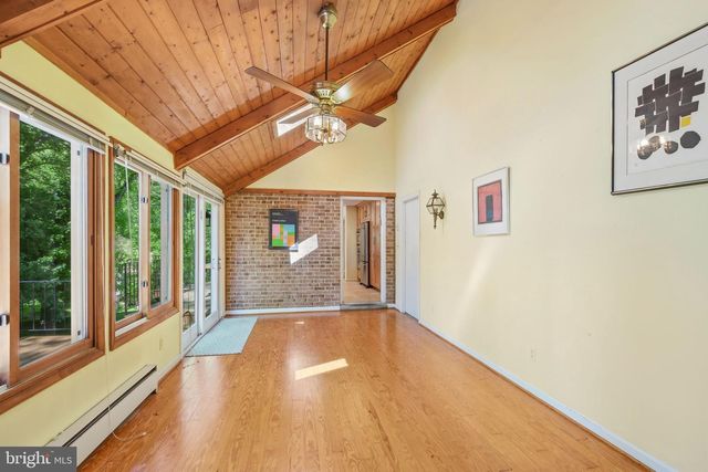 9437 REACH RD, Potomac, MD 20854