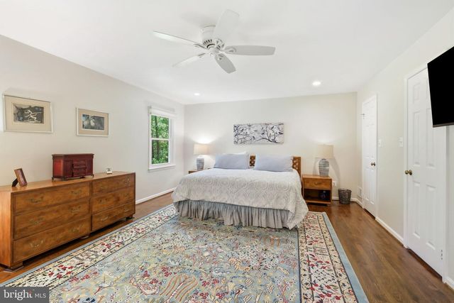 9437 REACH RD, Potomac, MD 20854