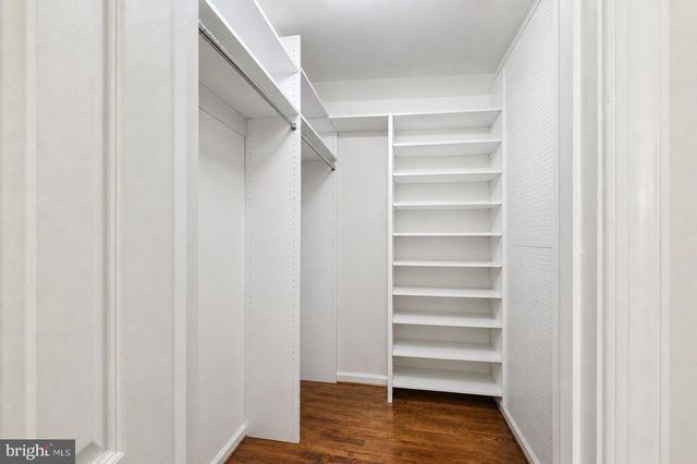 9437 REACH RD, Potomac, MD 20854