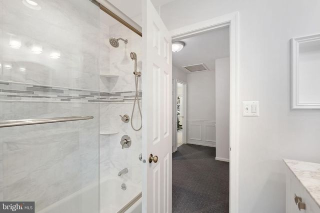 9437 REACH RD, Potomac, MD 20854
