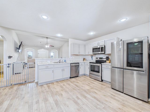 5508 Santa Monica Drive, Benton, AR 72019