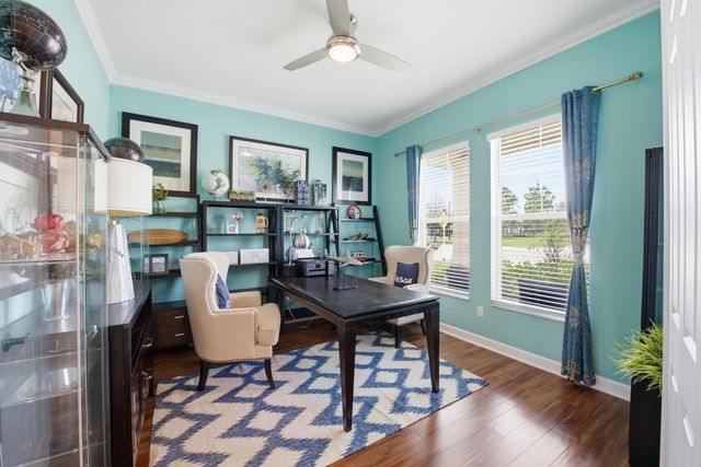 984 Sterling Pine Place, Loxahatchee, FL 33470