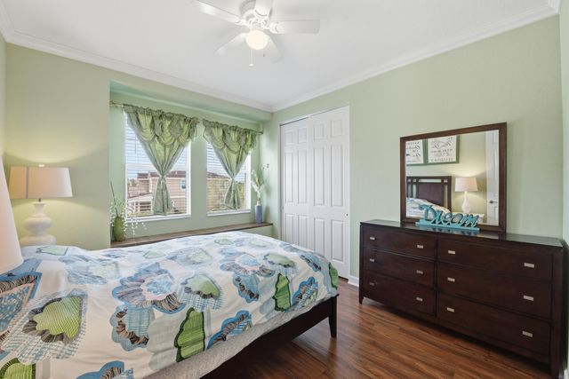 984 Sterling Pine Place, Loxahatchee, FL 33470