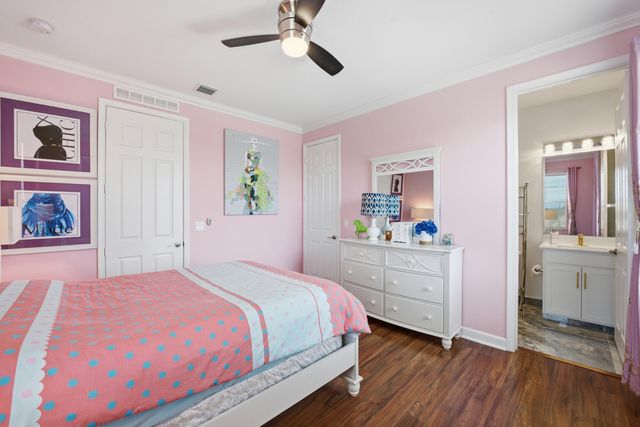 984 Sterling Pine Place, Loxahatchee, FL 33470