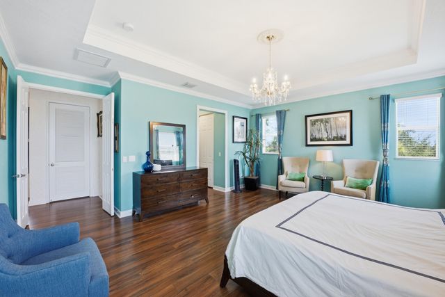 984 Sterling Pine Place, Loxahatchee, FL 33470