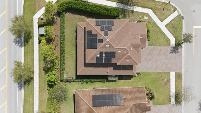 984 Sterling Pine Place, Loxahatchee, FL 33470