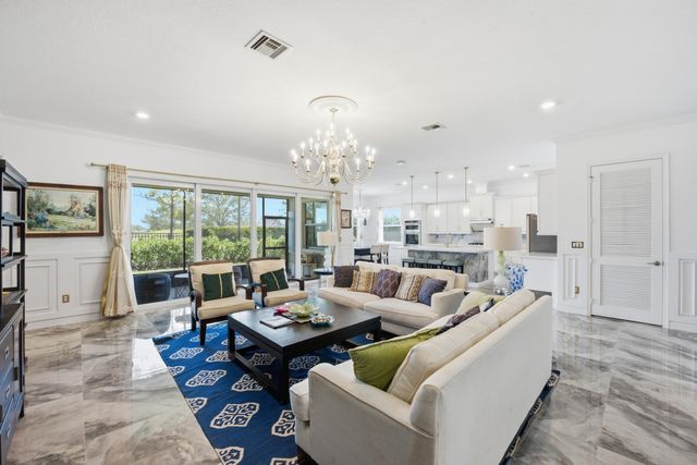 984 Sterling Pine Place, Loxahatchee, FL 33470