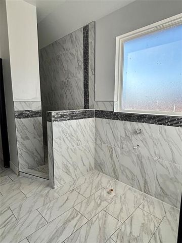 2440 Canyon Circle, Blanchard, OK 73010