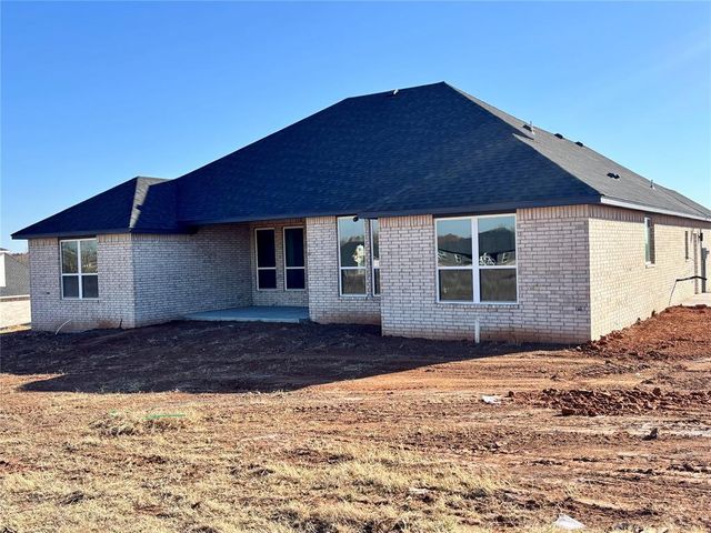 2440 Canyon Circle, Blanchard, OK 73010