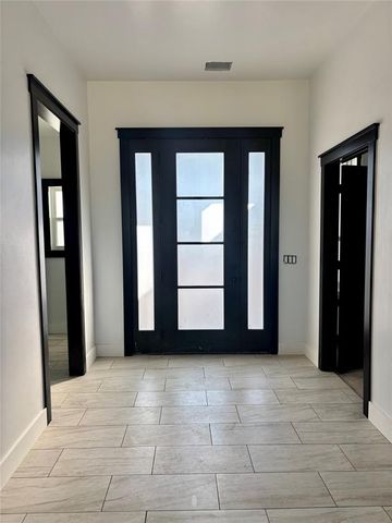 2440 Canyon Circle, Blanchard, OK 73010