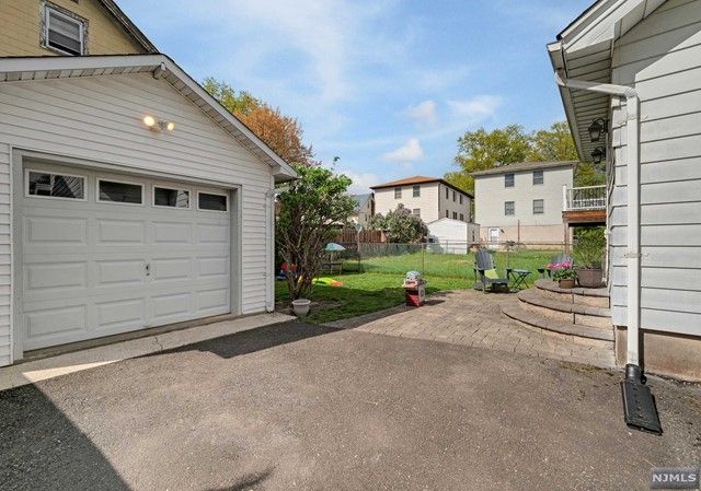 130 Parkway, Bloomfield, NJ 07003