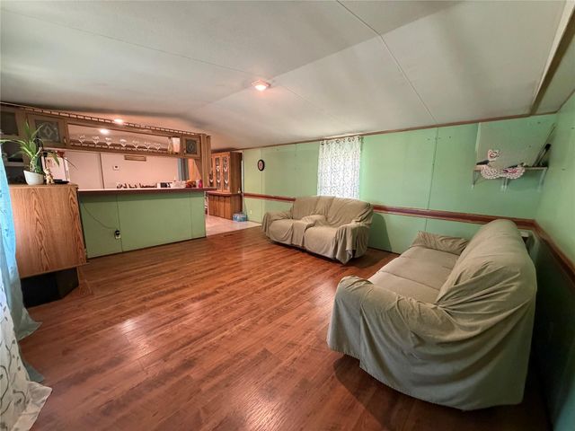 1100 Liberty Avenue, Livingston, TX 77351