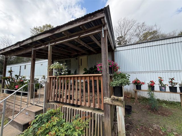 1100 Liberty Avenue, Livingston, TX 77351