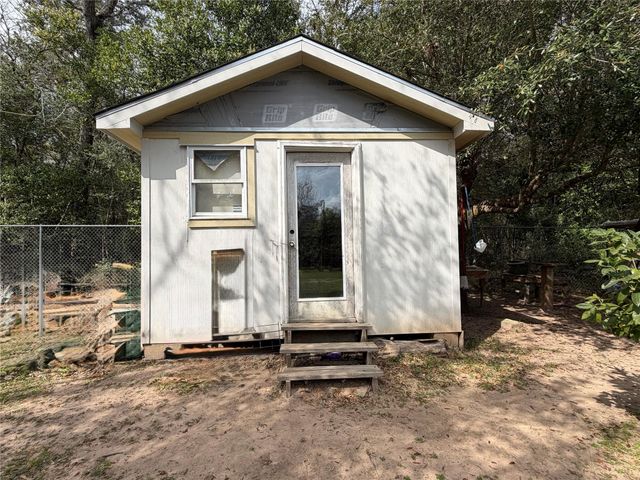 1100 Liberty Avenue, Livingston, TX 77351