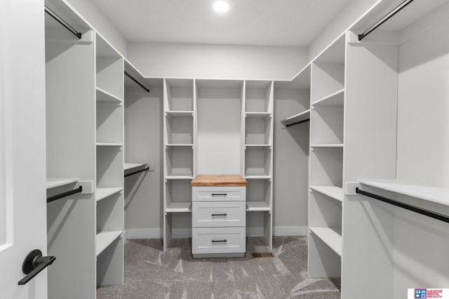 3665 Wilderness Hills Boulevard, Lincoln, NE 68516