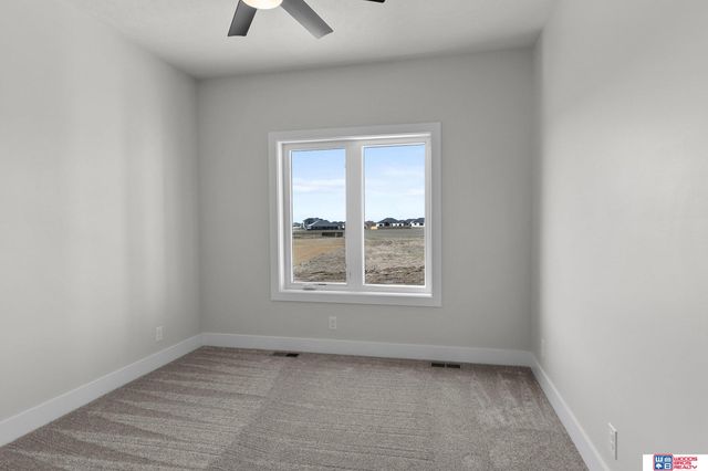 3665 Wilderness Hills Boulevard, Lincoln, NE 68516