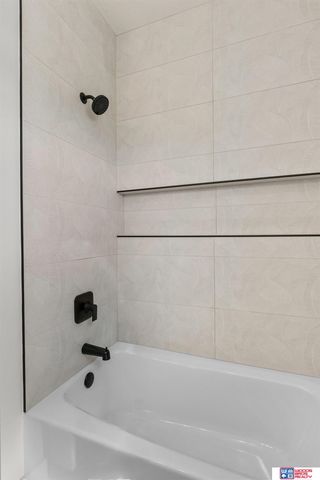 3665 Wilderness Hills Boulevard, Lincoln, NE 68516