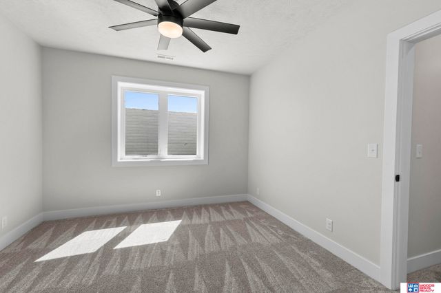 3665 Wilderness Hills Boulevard, Lincoln, NE 68516