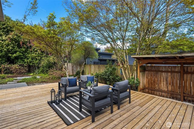 4340 NE 56th Street, Seattle, WA 98105