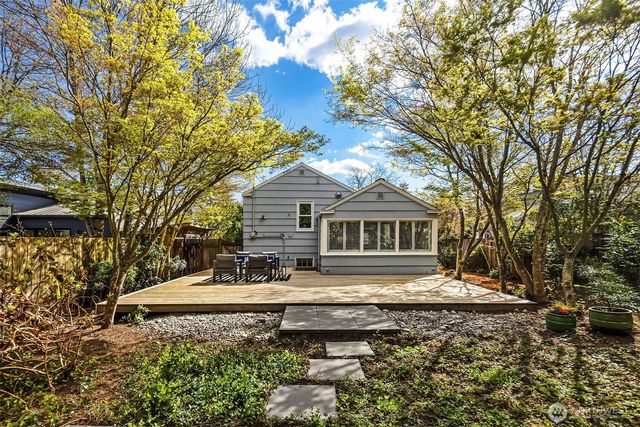 4340 NE 56th Street, Seattle, WA 98105