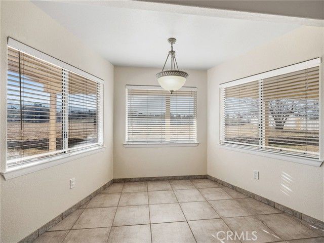 9550 Riggins, Phelan, CA 92371