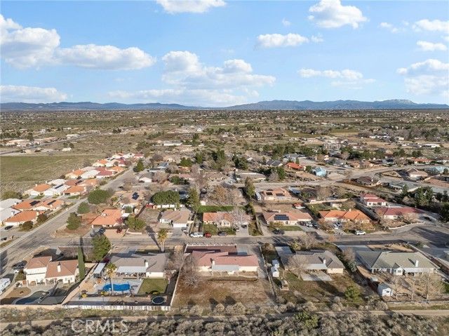 9550 Riggins, Phelan, CA 92371