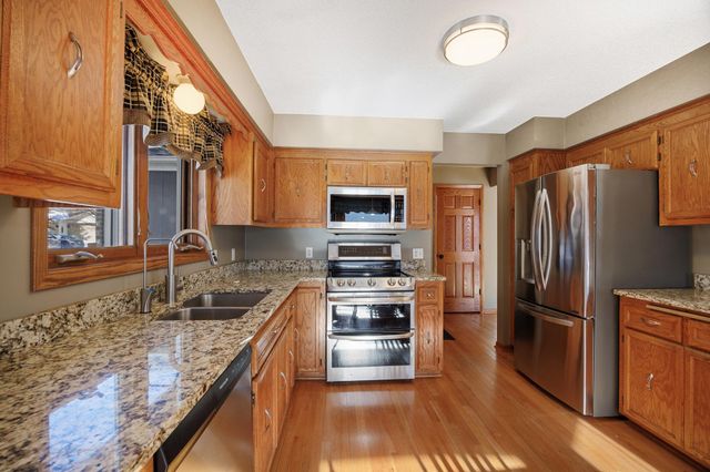 13475 Glenhurst Avenue, Savage, MN 55378