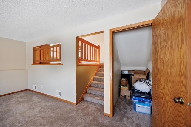 13475 Glenhurst Avenue, Savage, MN 55378