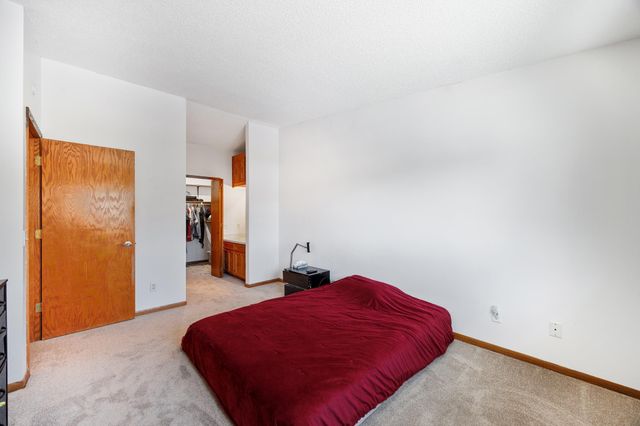 13475 Glenhurst Avenue, Savage, MN 55378